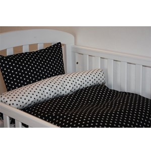 Nørgaard Madsen junior sengetøj m. sort/hvid stjerner
